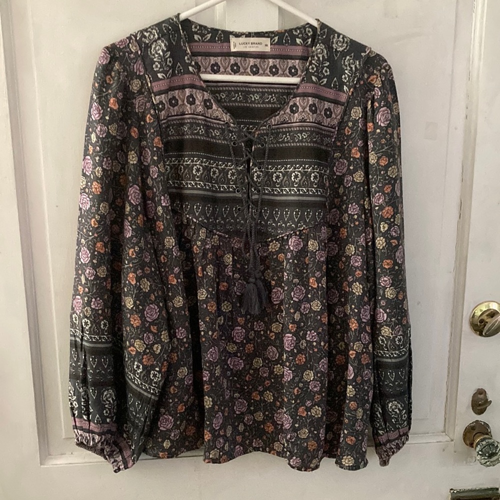 Pretty tie front blouse, rose pattern.